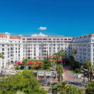 Hotell Barriere Le Majestic
