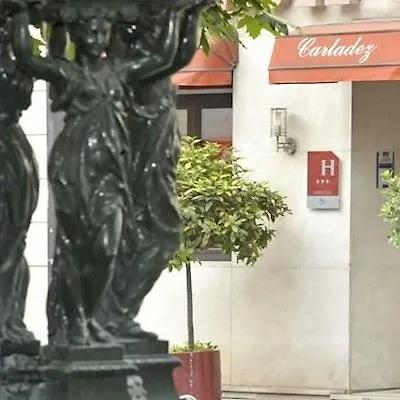 Carladez Cambronne Hotell Paris 3*,
