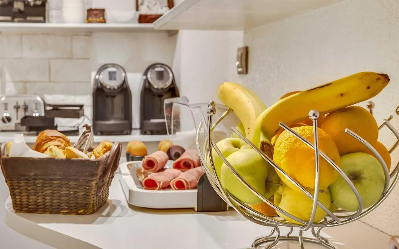 Carladez Cambronne Hotel Parijs